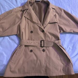 Uniqlo Classic Tan Double-Breasted Women's Trench Coat